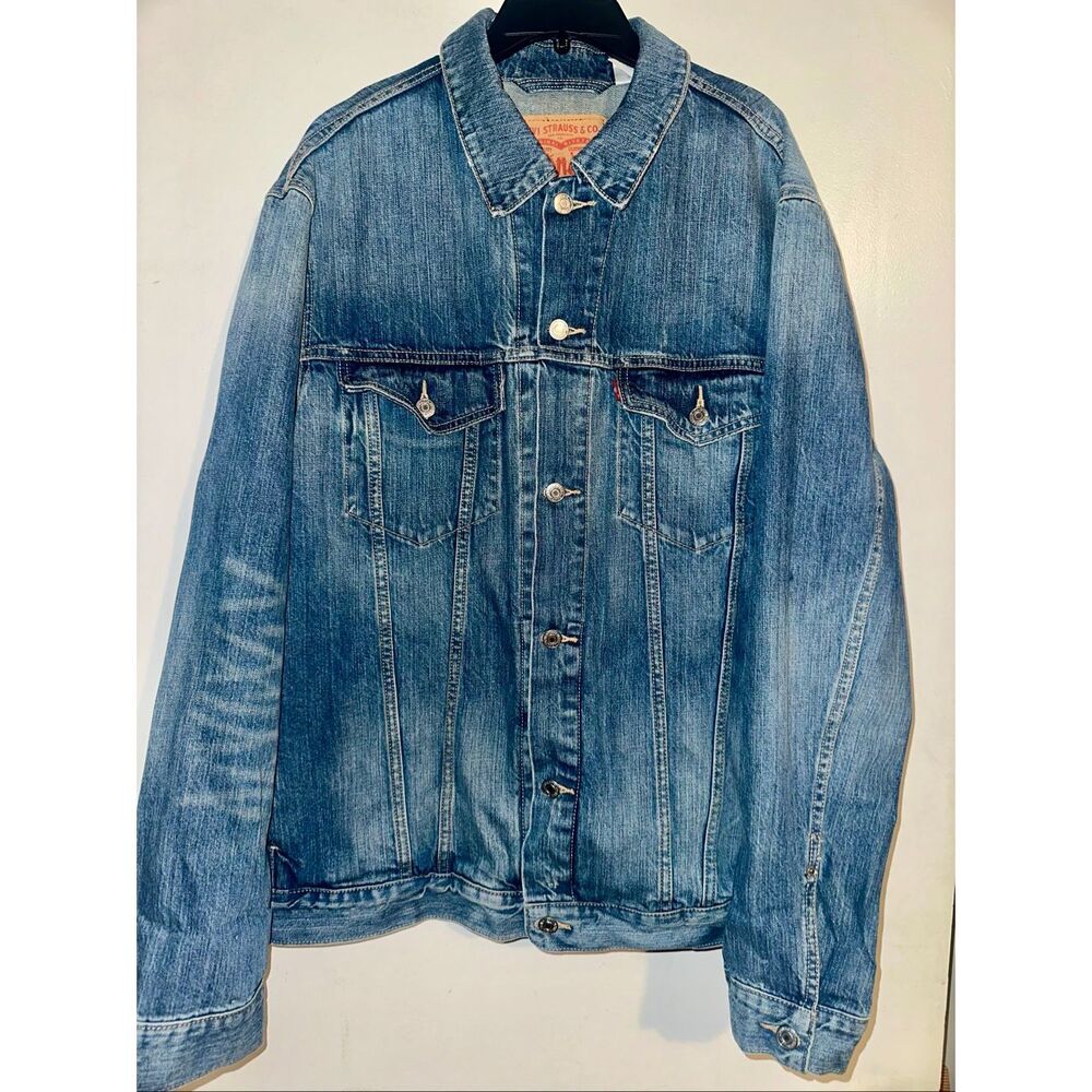 Levi’s Men’s Denim Trucker Jacket Size XXL Classic Type III Button Front distres